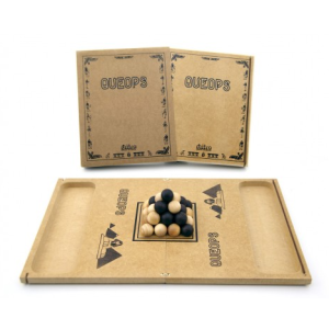 Shobu, jogo estratégico cujas ações ocorrem em tabuleiros paralelos